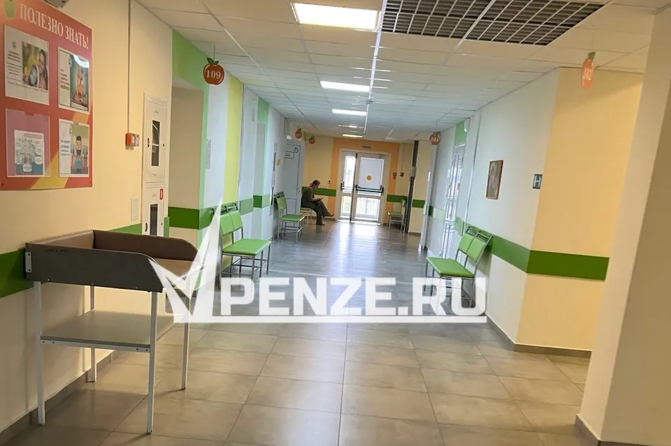 16 специалистов устроились работать в пензенские детские больницы
