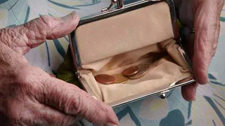 Сотням тысяч пенсионеров выплаты начисляют с ошибками