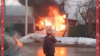 Жители Рязани рассказали о пожаре в ларьке с шаурмой в поселке Шлаковый