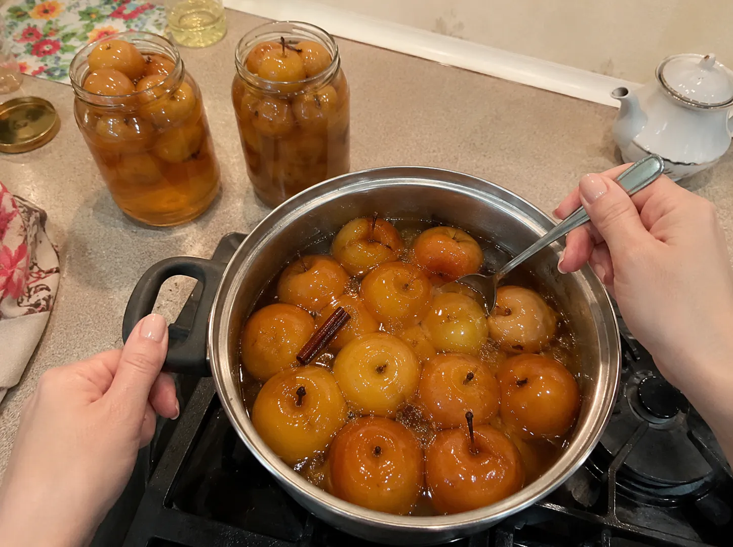 Яблоки варю не дольками, а целиком: прозрачное варенье получается как дорогой десерт из ресторана