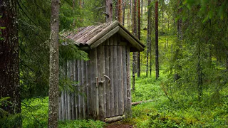 Рюмку в унитаз на ночь и к утру яма чистая и сухая: выливаем раз в месяц и забываем об откачке