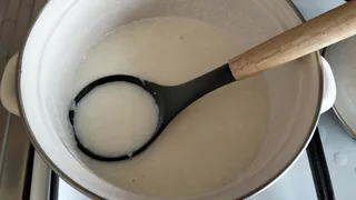 Семья из Нижнекамска варит для бойцов СВО 16 порций каши в сутки