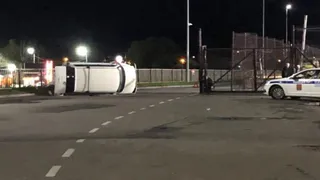 В Брянске перевернулся автомобиль