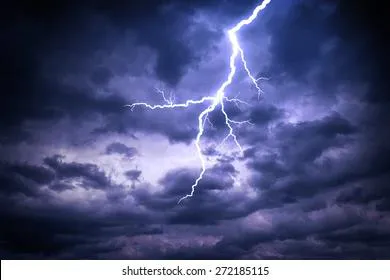 Лето с ливнями и громами незаметно переходит в осень