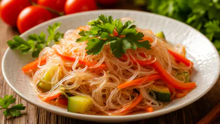 Слюнки потекут уже во время готовки: фунчоза с овощами за 10 минут