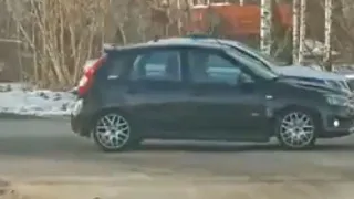 В Рязани полиция перекрыла улицу Сережина Гора