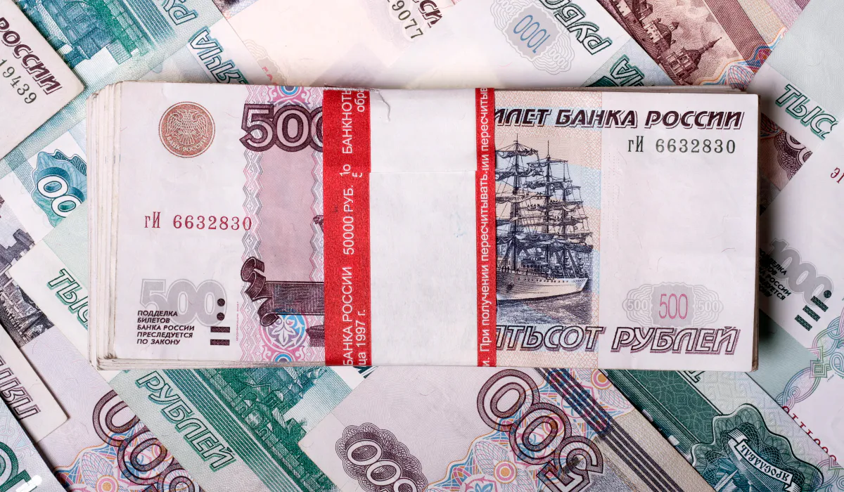 Рубль на грани: Почему финансовое затишье перед бурей — опасная иллюзия и как сберечь свои накопления