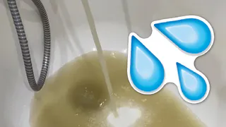 Из-за технических работ: в мэрии рассказали, почему в Кальном течет мутная вода