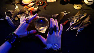 "Вижу, какая на тебе порча лежит"– рязанские полицейские предупреждают об уловках гадалок