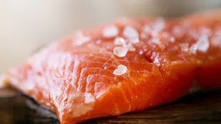 Почему горбуша после разморозки превращается в кашу: раскрываем основные причины