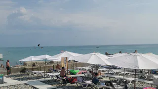 "Дешевле Турции, а сервис королевский, и море гораздо чище и теплее": 3 курорта-конкурента: экономно на лето