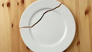 Приметы и запреты на 28 февраля: сегодня особенно берегите посуду