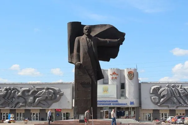 Магнитогорская компания ММК отреставрирует крупнейший в регионе монумент Ленину