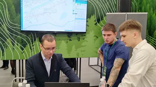 Специалисты из Коми презентовали на форуме систему слежения за лесными пожарами