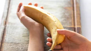 Банан в день и всё: вот почему во Франции с каждым днем всё меньше людей едят фрукты и овощи