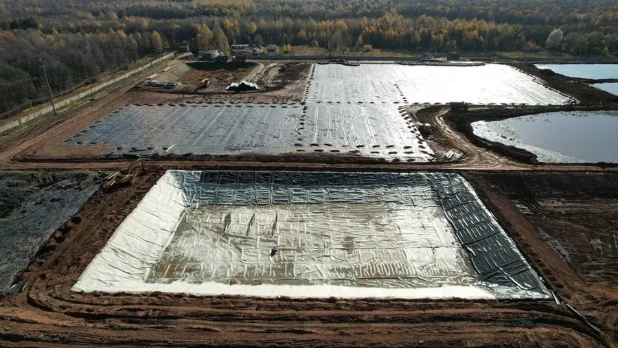 На нижнекамском предприятии продолжается реконструкция полигона промышленных отходов