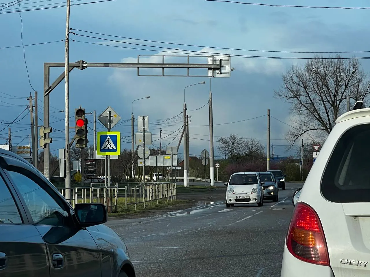 Теперь совершенно не важно, успел ли пешеход ступить на зебру: в ГАИ водителям объяснили, как по-новому уступать дорогу