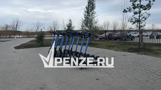 В Пензе ищут самокатчицу, сбившую пожилую пару