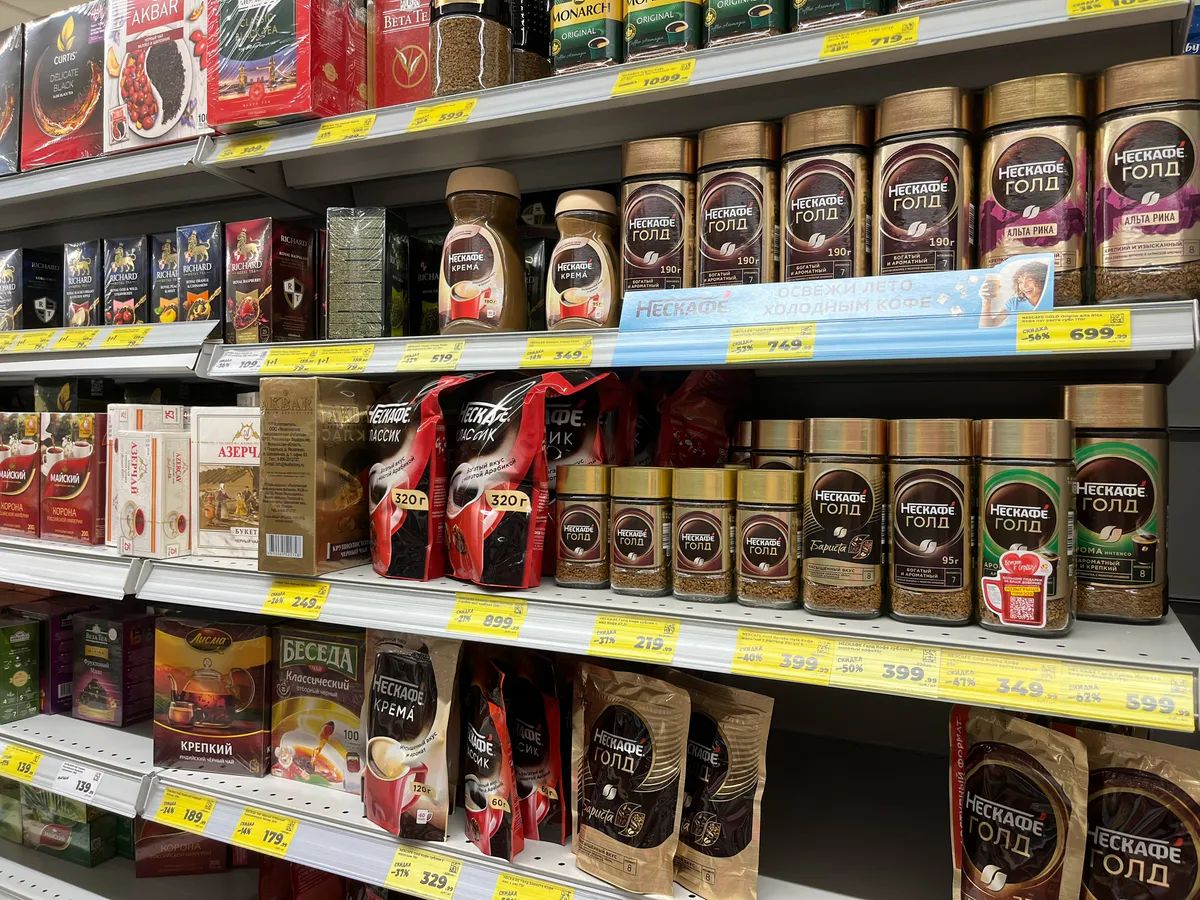 Телевизоры по 10 000 рублей в «Светофоре»: что еще можно купить — от мяса до надувных санок