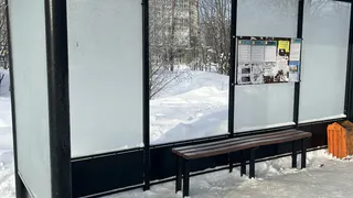 Дорожники Сыктывкара объяснили долгий ремонт разбитых остановок