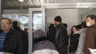  В Нижнекамске к судебным приставам большие очереди 