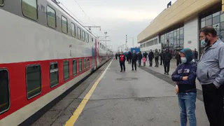 Они выгоднее обычных, но пассажиры избегают их: билеты в какие поезда не стоит покупать