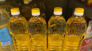 Янтарная гадость в красиво бутылке: Роскачество назвало худшие бренды растительного масла