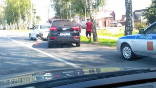 На Телецентре в Брянске большая пробка: столкнулись две иномарки