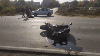 В Полянах водитель Рено сбил мотоциклиста