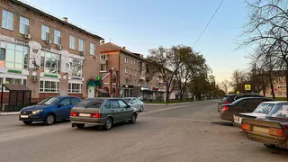 Можно ли буксировать машину с «автоматом» и брать ею на буксир: мнение опытного механика