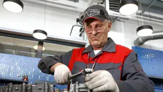 Стало известно, как будет проходить индексация выплат работающим пенсионерам