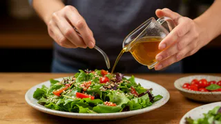 Ученые назвали самое полезное масло: не оливковое, не сливочное - в 2 раза полезнее кунжутного