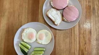 Не сало и не масло и в 100 раз полезнее: на чём жарят яичницу грамотные хозяйки — запомните раз и навсегда