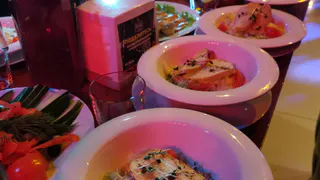 38% предприятий в Коми устроят сотрудникам новогоднюю вечеринку в ресторане