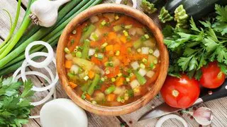 Делаем лук и морковь золотистыми