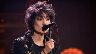 Земфира случайно запустила массовый флешмоб. Подборка искрометных мемов из соцсетей