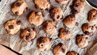 1 пачка творога, 20 минут - и целая гора вкусняшек готова: можно есть после 18:00 - фигура не пострадает