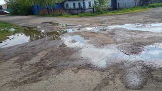 Магнитогорцы жалуются на регулярные прорывы водовода по улице Златоустовской в поселке Новосеверный 