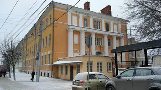 Малков посетил военный госпиталь, где лечатся более 30 участников спецоперации