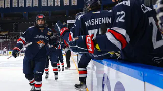 "Стальные Лисы" разгромили "Реактор" на домашнем льду