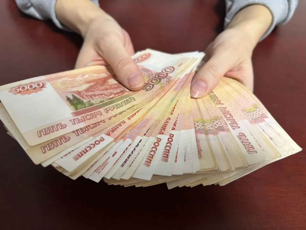 Ограничение водительских прав заставило алиментщика выплатить 260 тысяч рублей долга