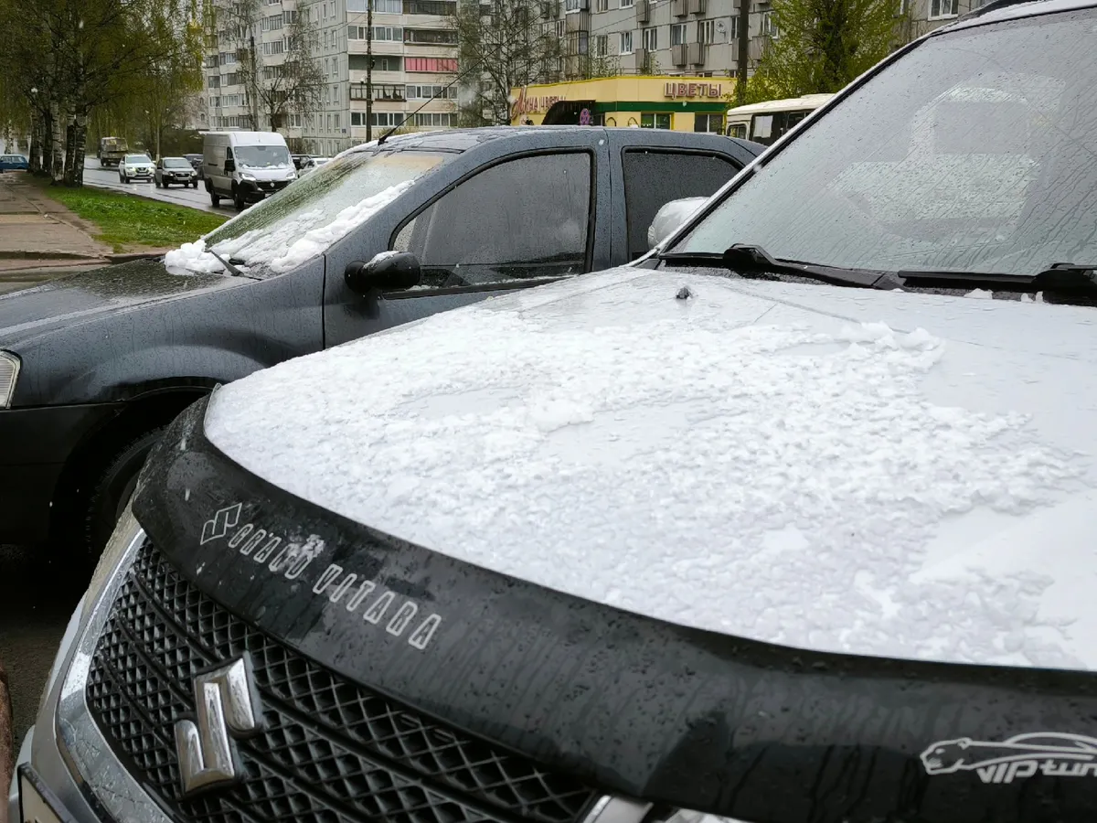 Снег, снег, дождь и снова снег: синоптики "порадовали" россиян новым прогнозом погоды на октябрь-2024