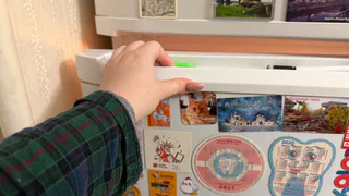 Этот трюк знают только мастера - вот что делать, если дверь холодильника "отходит". Запомните раз и навсегда