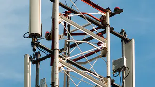МегаФон получит 1500 базовых станций российского производителя YADRO