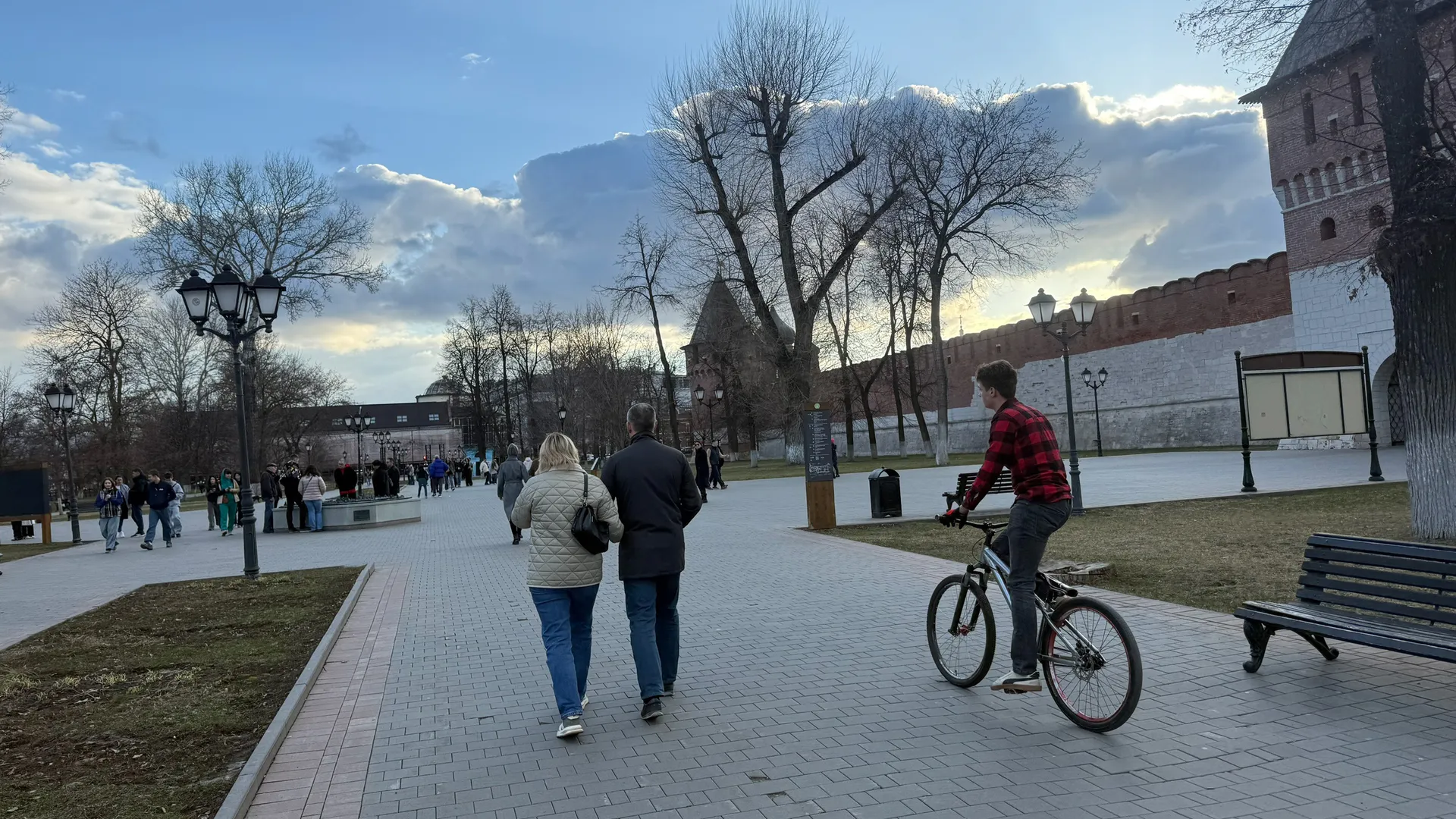 Решение принято: пенсии решено повысить еще на 4,5% — пожилые ликуют от радости