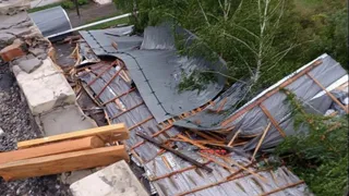 Почти 20 млн рублей выделено на ремонт пострадавших из-за урагана корпусов больницы в Земетчино