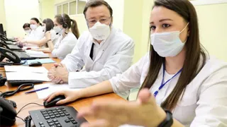 Студентов привлекли к приему звонков от больных коронавирусом брянцев