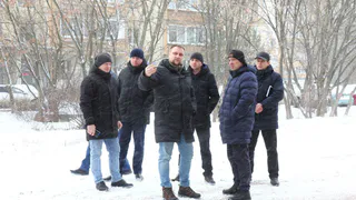 В Нижнем городском парке приступили к установке новой детской площадки