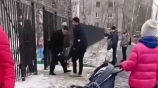 Ученика школы № 55 Рязани увезли на скорой из-за ссоры с ровесником