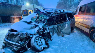 Два пассажира минивэна скончались в результате аварии в Мокшанском районе